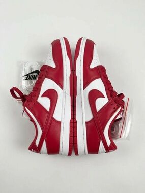 Nike White and Pink Sneakers - Archeo Pink